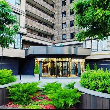 1 Room 60M2 Center Of Obolon Near River Side. With Terrace. 22 Floor Kyiv Exterior photo